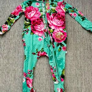 Post Peanut PJ onesie. Size 0-3. Zips in both directions for easy changes.